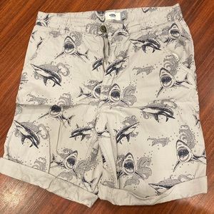 EUC Old Navy grey & blue shark shorts size 18